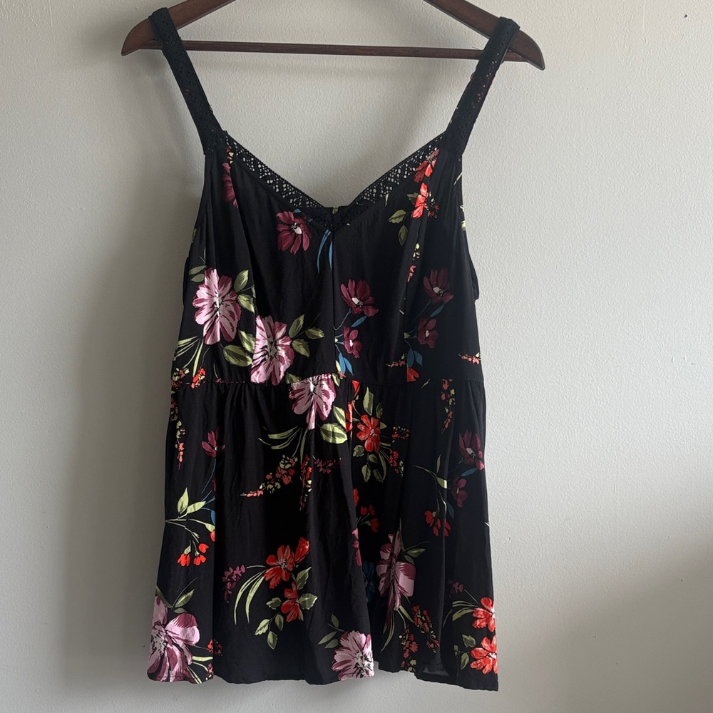 Torrid Floral‎ Babydoll Tank Size 0 Black Flowy Lace Trim Cami Top